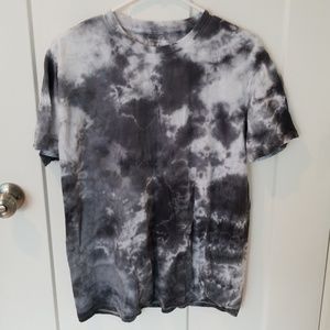 Black, Grey & White Tie Dye T Shirt. Size Medium